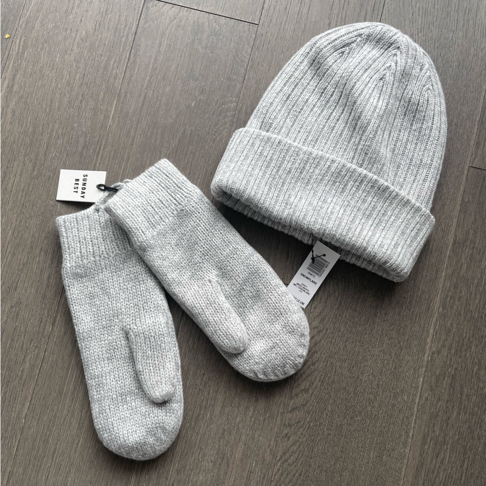Sunday Best Hat and Mitten Set